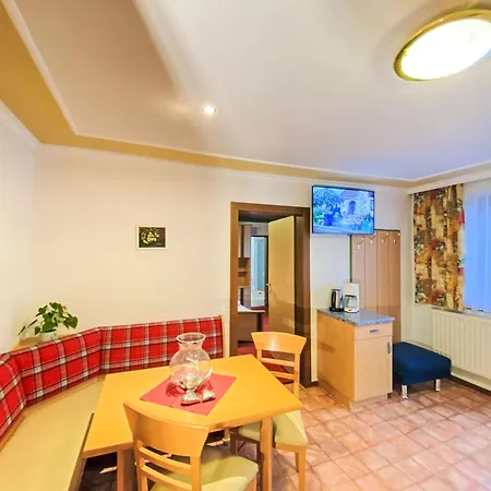 Apartment Int4 - 2 Zimmer Max- 5 Personen A3 By Interhome Apartman