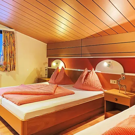 Apartment Int4 - 2 Zimmer Max- 5 Personen A3 By Interhome * Saalbach Hinterglemm