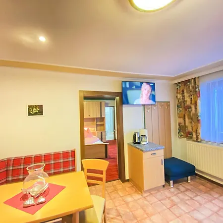 Apartment Int4 - 2 Zimmer Max- 5 Personen A3 By Interhome Apartman *